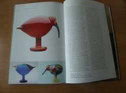 Oiva Toikka book Glass and design | Chlas Atelier