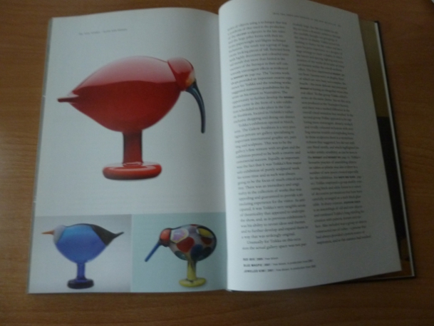 Oiva Toikka book Glass and design | Chlas Atelier