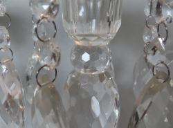 Prachtige kristallen kandelaars, modern en mooi geslepen met pegels | Chlas Atelier