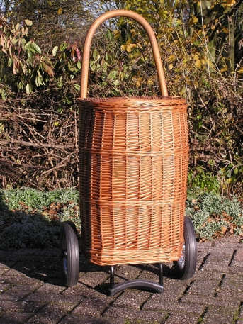 Wederzijds Astrolabium Dynamiek Rieten trolly | | Chlas Atelier